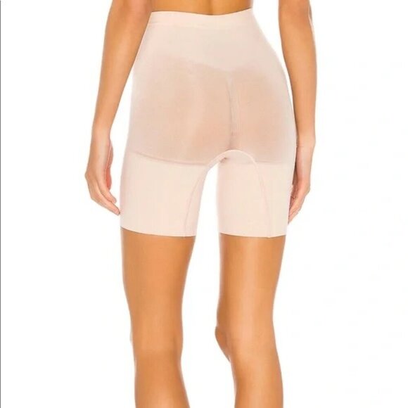 Spanx Power Shorts Shaper Short in Soft Nude Size Large - Picture 3 of 15
